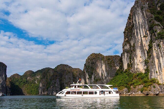 From Hanoi : Halong Bay Deluxe Full-Day Trip by Boat - Insights from Recent Travelers