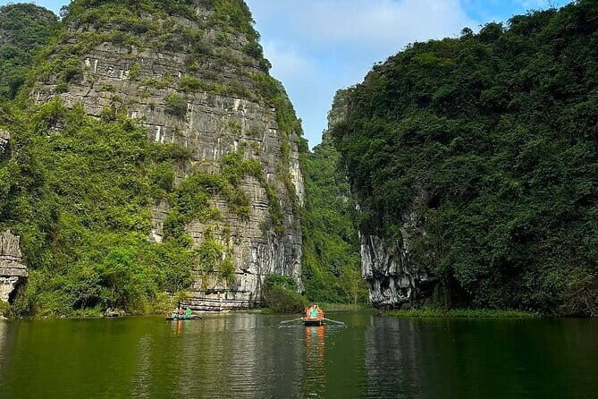 From Hanoi: Private Tour of Trang An, Bich Dong & Mua Caves - FAQ