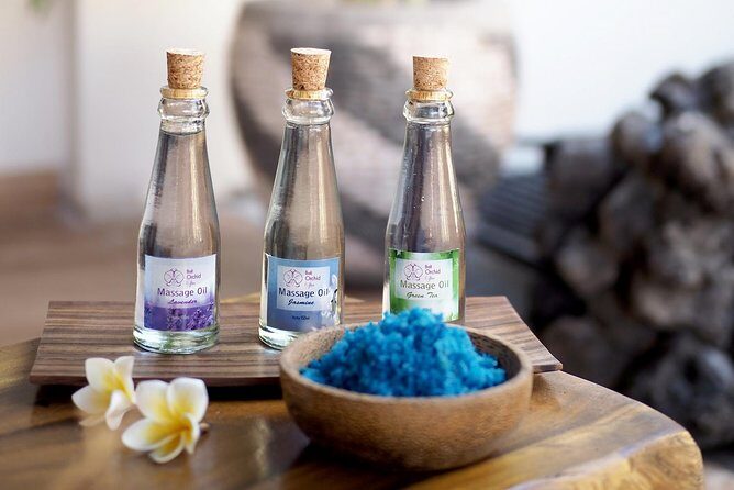 Full Body Scrub and Flower Bath Massage 2 Hours at Nusa Dua - Details of the Itinerary and Experience