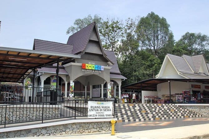 Full Day Malacca Tour - What Travelers Say