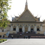 Full Day Phnom Penh Private Tour Taxi Car Van local guide - Exploring Phnom Penh: A Detailed Breakdown of the Itinerary
