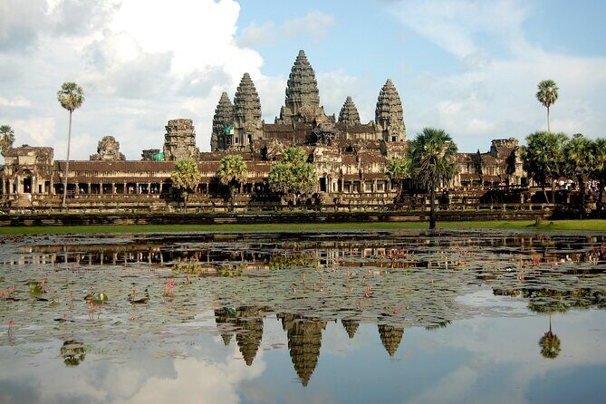 Full-Day Private Discovery Tour of Angkor Complex from Siem Reap - Practical Aspects and Tips