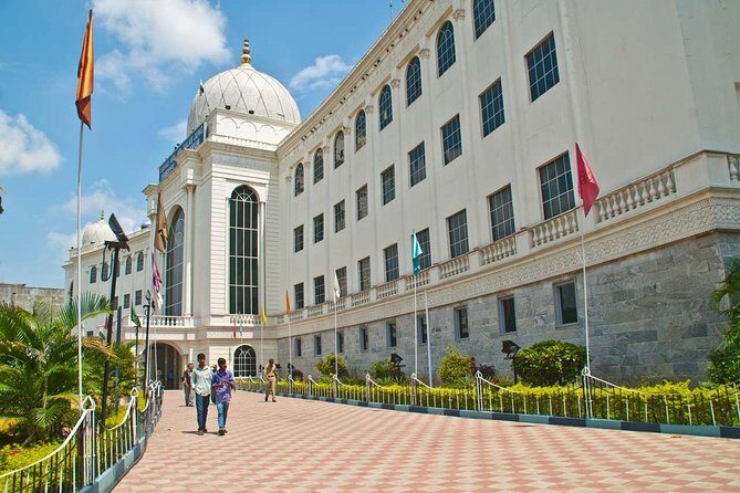 Full-Day Private Guided Tour of Hyderabad - Practicalities and Tips