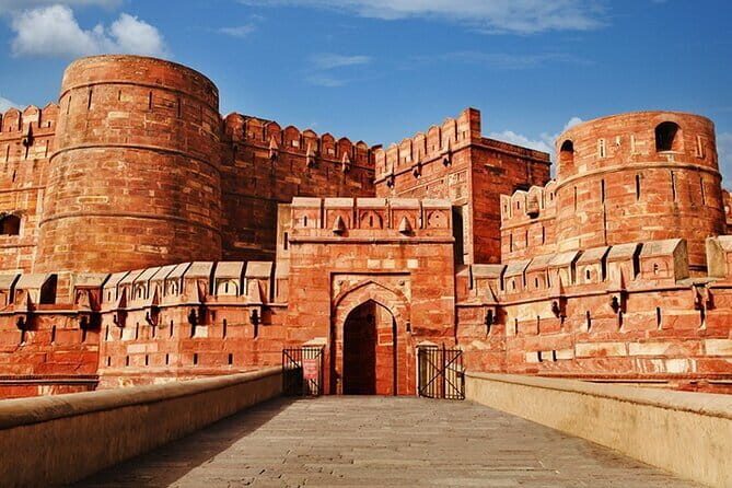 Full-Day Private Guided Tour of Taj Mahal and Agra by Train - An In-Depth Look at the Tour Experience
