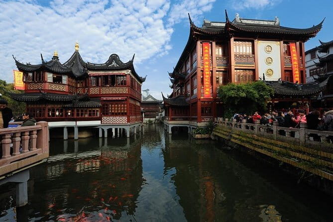 Full-Day Private Tour of Shanghai Highlights - Classic Art Deco at Park Hotel