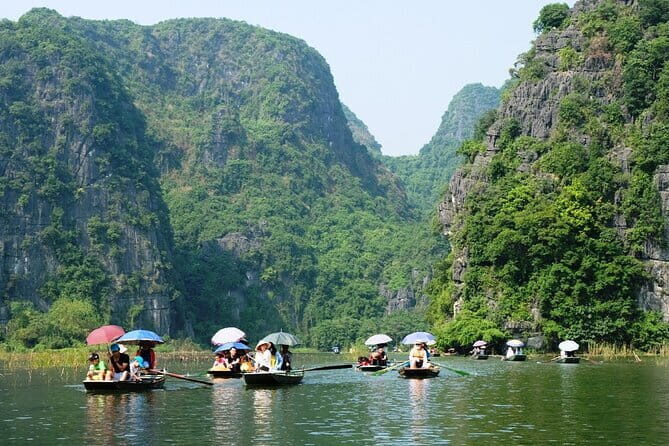 Full Day Tour of Hoa Lu, Trang An, and Mua Cave from Hanoi - Who Should Consider This Tour?