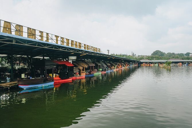 Full-Day Trip to North Bandung - Floating Market Lembang: A Lakefront Foodie Paradise