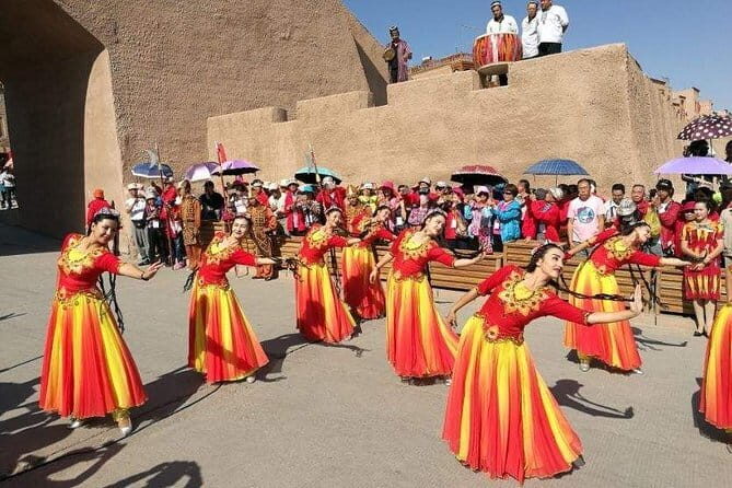 Full-inclusive Kashgar Private Day Tour with Sunday Market - Analyzing the Value: Is This Tour Worth It?