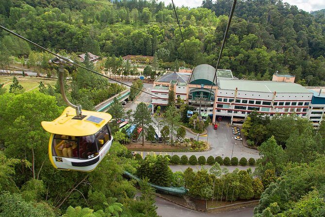 Genting Day Tour From Kuala Lumpur Include 2-way Cable Car Ride - A Taste of Local Agriculture and Shopping