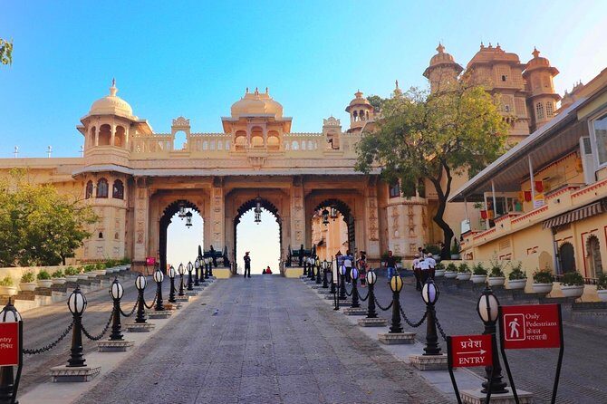 Golden Triangle Tour with Udaipur- Delhi Agra Jaipur Udaipur Tour - Who Would Love This Tour?