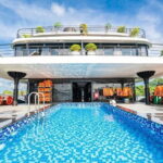 Gratiot Boutique Cruise Elegant 2 Day Halong Bay Escape - Exploring the Itinerary