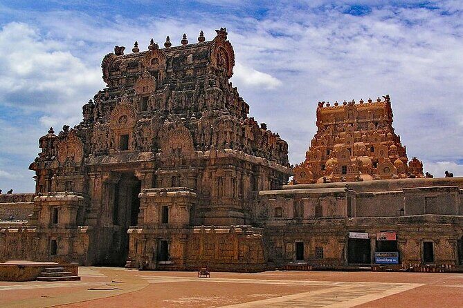 Great Living Chola Temples around Thanjavur with Lunch - First Stop: Brihadisvara Temple in Thanjavur