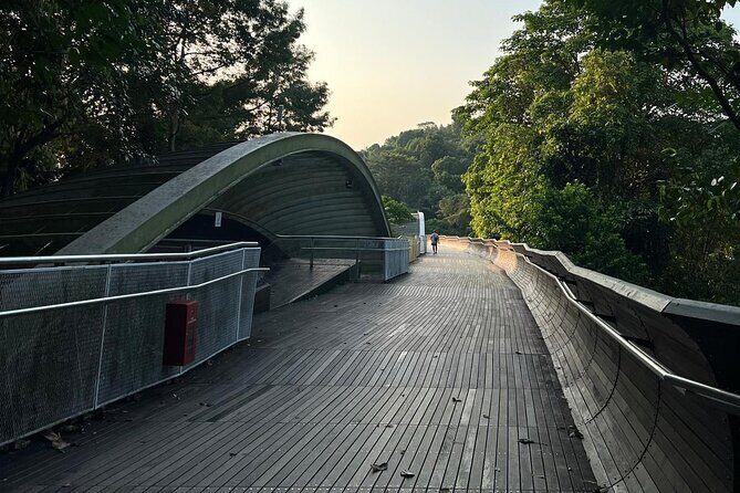 Guided Hiking Tour to Seah Im bunker, Mount Faber and Henderson - Nature and History at Keppel Hill Reservoir and Japanese Tomb