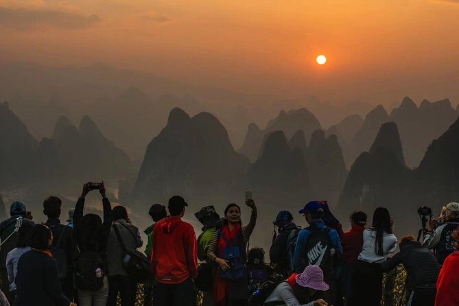 Half-Day Yangshuo Xianggong Mountain Sunrise Private Tour from GUILIN hotel - Who Should Consider This Tour?