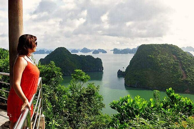 Halong Bay 2 Days/1Night with La Regina Legend Cruise 5 Star - The Experience on Board: Comfort, Cuisine, and Culture