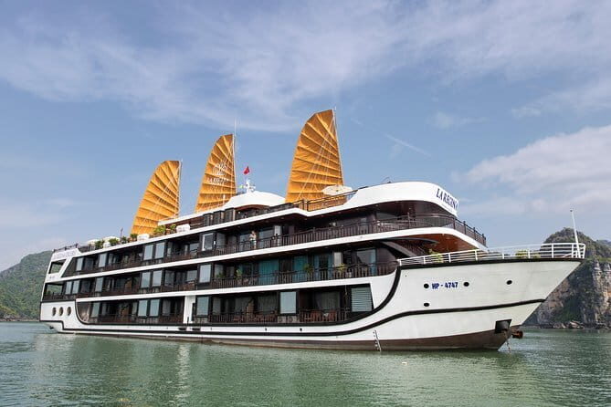 Halong Bay 3 Day 2Night Overnight on La Regina Legend Cruise 5 Star - What Makes This Cruise Stand Out?