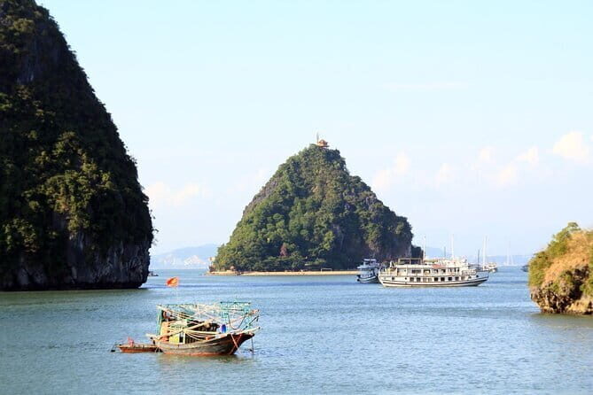 Halong Bay Full Day on Luxury 5 star cruise Vita Mia - What’s Included & What to Consider