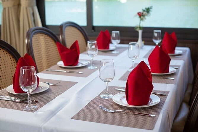 Halong Star Cruise Day Tour, Small Group on Boat from TUAN CHAU - Detailed Review of the Halong Star Cruise Day Tour