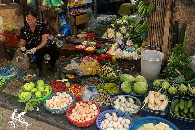 Hanoi Highlights Private Vespa Tour with Street Foods (4.5 hours) - Who Would Love This Tour?