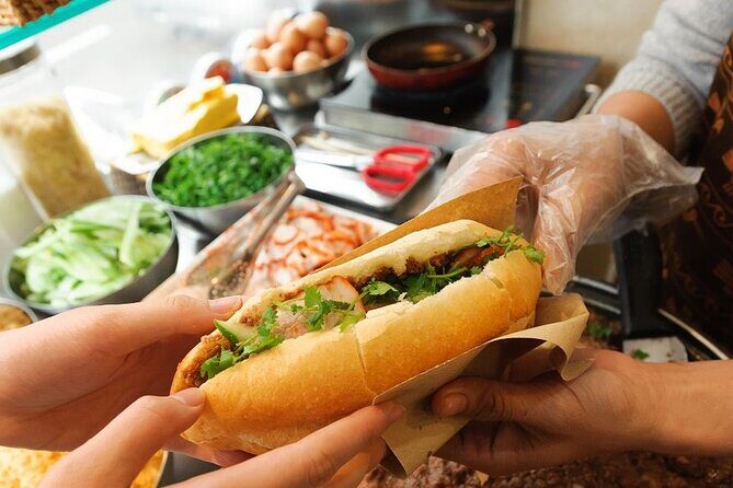 Hanoi Street Food Tour with Real Foodies & Guide (3 Hours) - Analyzing the Value & What Travelers Say