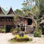 Highlights of Ratchaburi & Samut Songkhram provinces - Damnoen Saduak Floating Market: The Iconic Waterway Scene