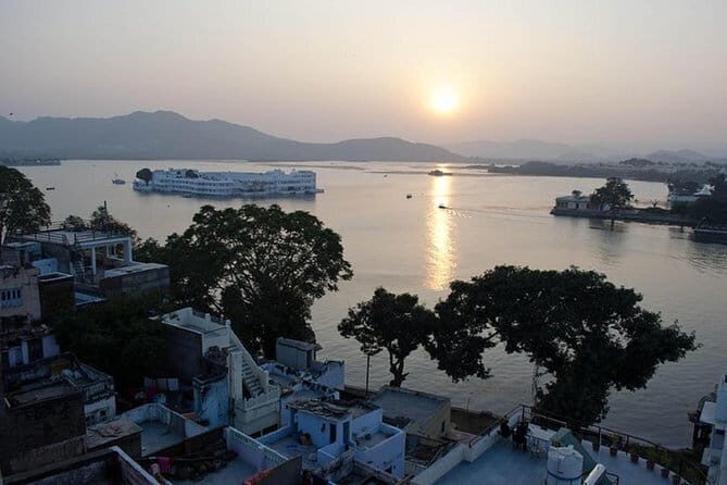 Highlights of the Udaipur (Guided Full Day Sightseeing City Tour) - What We Loved About This Tour