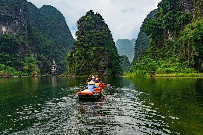 Hoa Lu Trang An Mua Cave Deluxe & Small Group Tour from HANOI - What Makes This Tour Stand Out