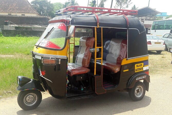 Hop On Hop Off Kochi in transport of Kochi: Tuk Tuks & Omni Buses - What Does the Tour Include and Exclude?