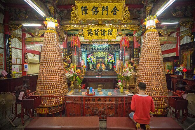 Hsinchu God Temple Fish Harbor and Zoo Private Tour from Taipei - Who Should Consider This Tour?