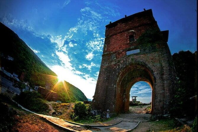 Hue Imperial City Hai Van Pass Full Day Tour - Returning to Da Nang
