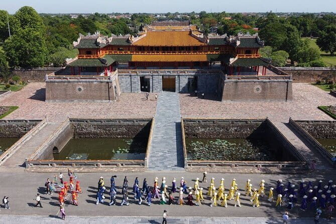 Imperial City, Hue: Small Group Tour from Hoi An and Da Nang - Crossing the Iconic Hai Van Pass