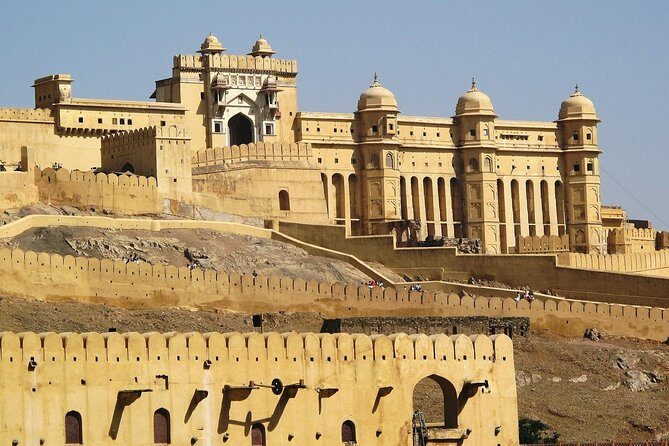 Jaipur Private tour from Mumbai with Hotel stay -OVERNIGHT - FAQs