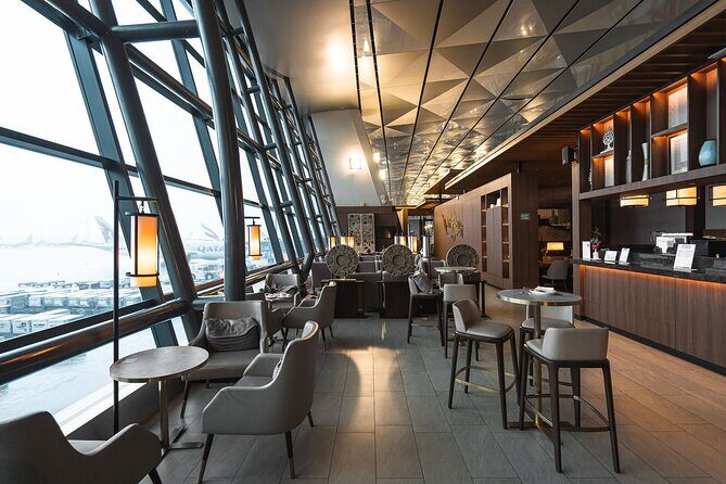 Jakarta Airport Lounge - Dining and Beverage Offerings