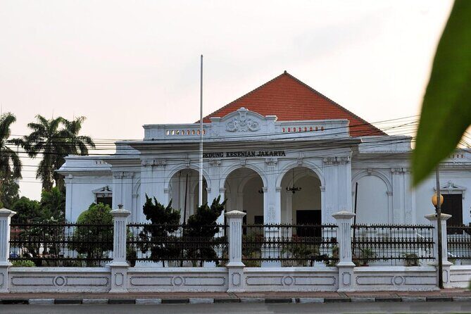 Jakarta : Private Tour with Lunch ( Custom ) - Frequently Asked Questions