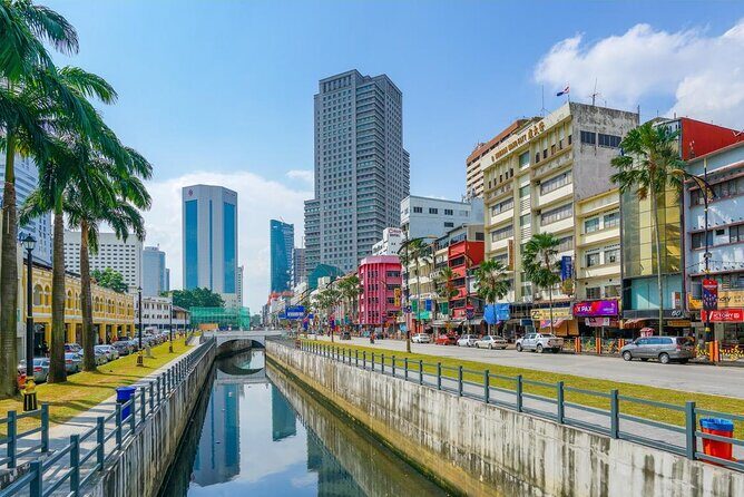 Johor Bahru to Genting Highlands Hotels (Door to Door) Private Transfer - What’s Included and Whats Not