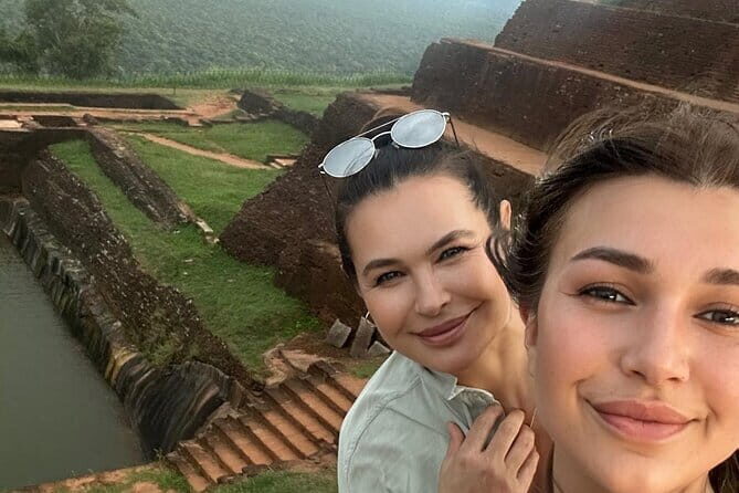 Kandy Sigiriya Rock and Village Safari Day Trip - Authenticity and Traveler Feedback