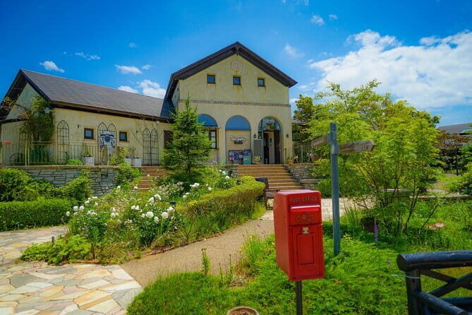 Kobe Trip from Osaka with Garden Walk Wagyu Lunch and Sake Tour - Practical Details and Value