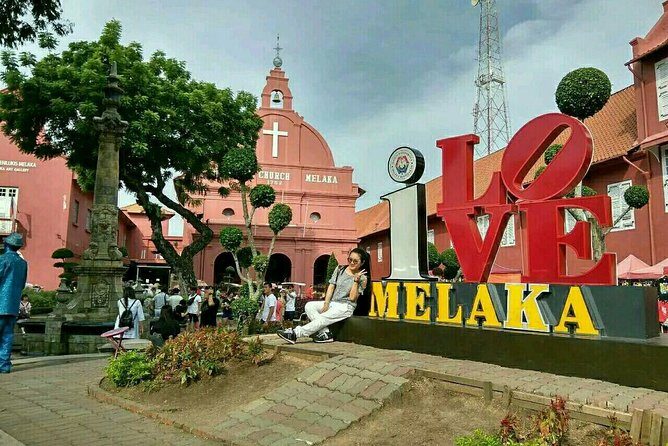 Kuala Lumpur International Airport to Malacca Hotels Arrival Transfer - What to Expect from the Transfer Experience