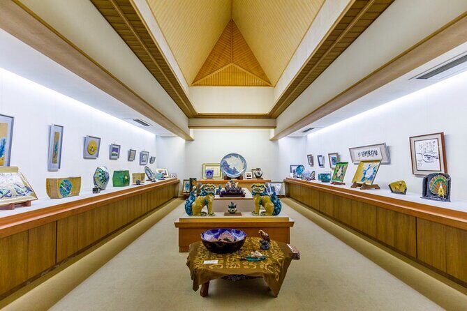 Kutani Ware Ceramics Tour at Isokichi Shinko Kiln - Who Would Love This Tour?