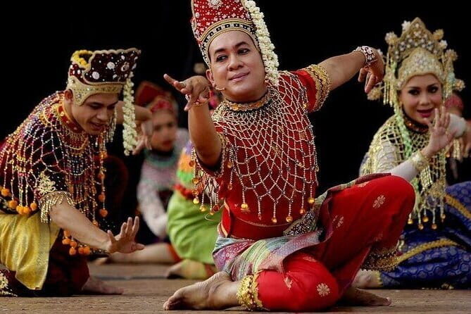Learn Malaysian Traditional Dance and Costume Tour with Lunch - What Travelers Say