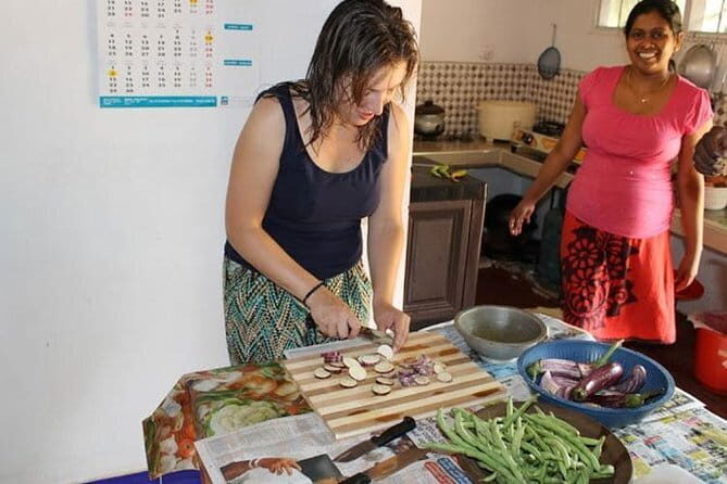 Local Market Tour & Cooking Demonstration with Lunch - The Pickup & Early Start