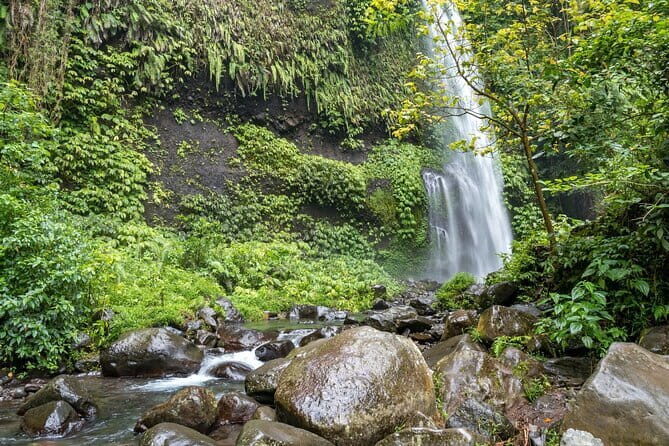 Lombok: Senaru Village, Sendang Gile, and Tiu Kelep Waterfalls - A Deep Dive into the Lombok Experience