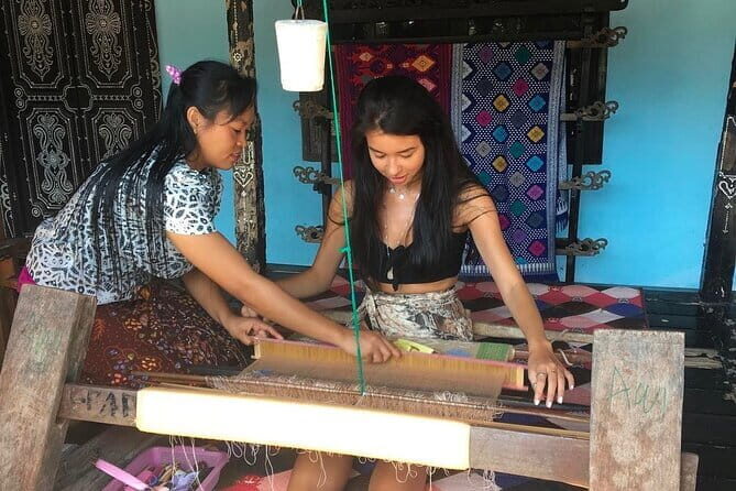 Lomboks Sasak Culture Tour to Merese Hill and Tanjung Aan Beach - What’s Included and What to Consider