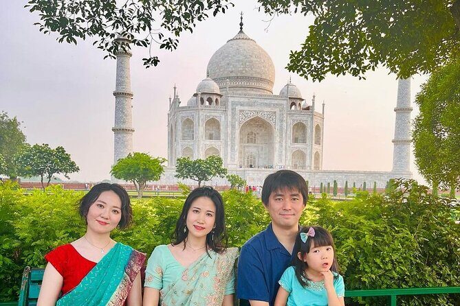 Luxury Taj Mahal tour from Delhi by the Fastest train of India - Practical Tips for the Tour