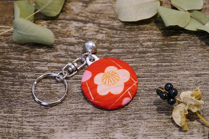 Make unique items with Kimono fabric in a café Kimono fabric keyring (38mm) - Introducing the Miyagi Kimono Fabric Keyring Workshop