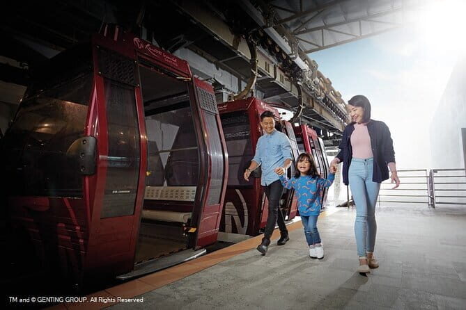 Malaysia: Genting Highlands Premium Outlets Cable Car E-Ticket - Arriving at Genting Highlands
