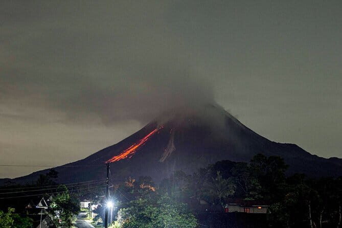 Merapi Lava Viewing at Night from the Safe Distance - Snacks, Coffee, and Atmosphere