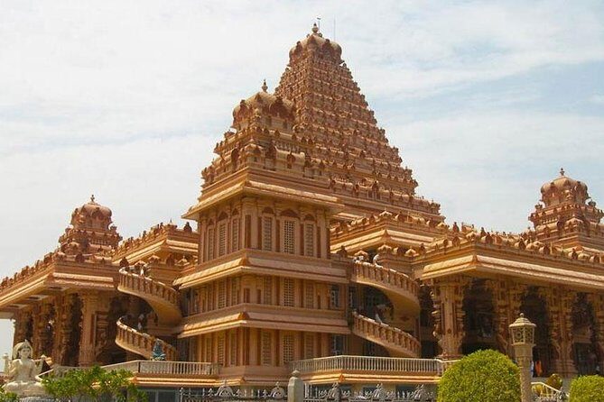 Morning Tour Of Chhatarpur Temples And Qutub Minar In Delhi With Tuk-Tuk Ride - Who Should Consider This Tour?