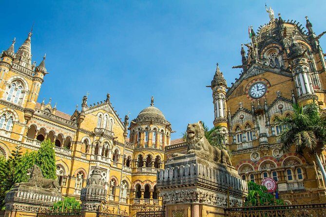 Mumbai Airport Transfers : Mumbai City to Mumbai Airport BOM in Business Car - An in-depth look at the Mumbai Airport Transfer Experience