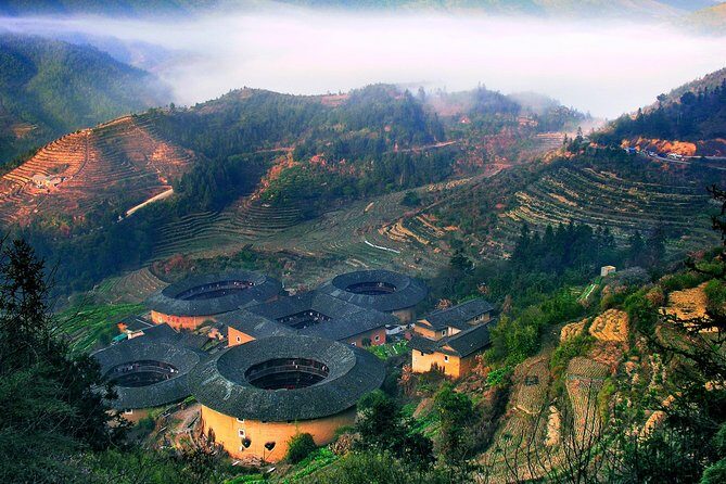 Nanjing Tianluokeng Hakka Cluster Private Day Tour From Xiamen - What Travelers Have Said About This Tour